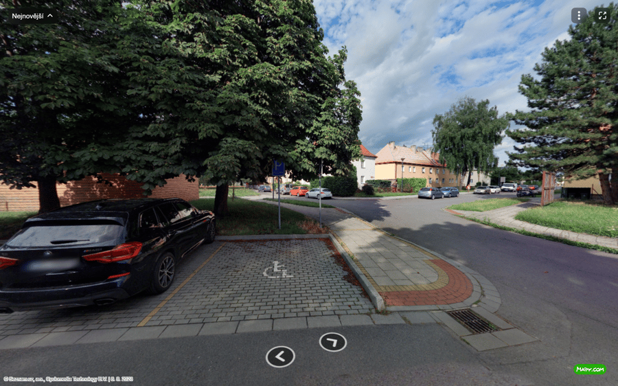 Parkoviště Válečkova ul., Opava