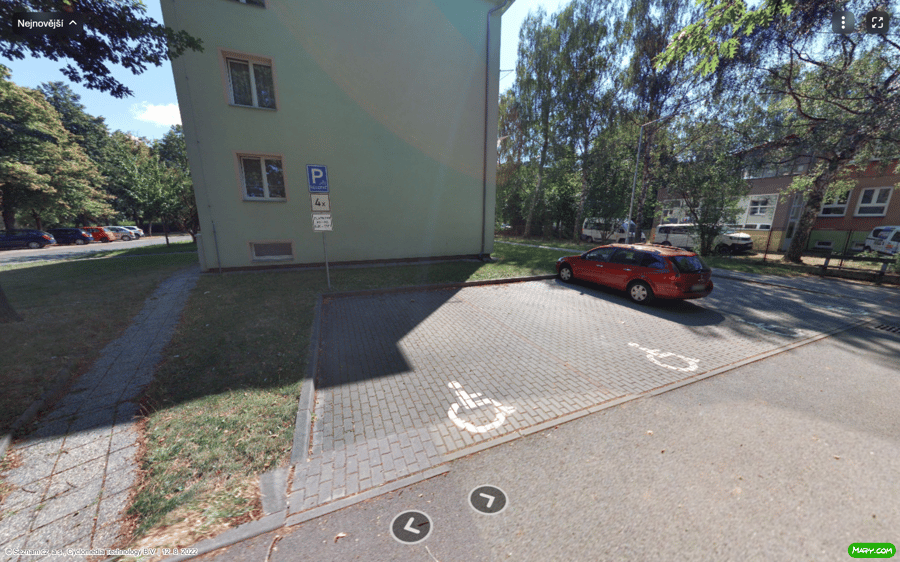 Parkoviště Hornická ul., Stochov