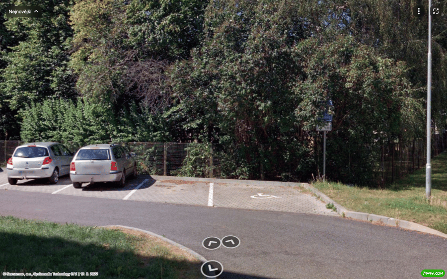 Parkoviště Hornická ul., Stochov