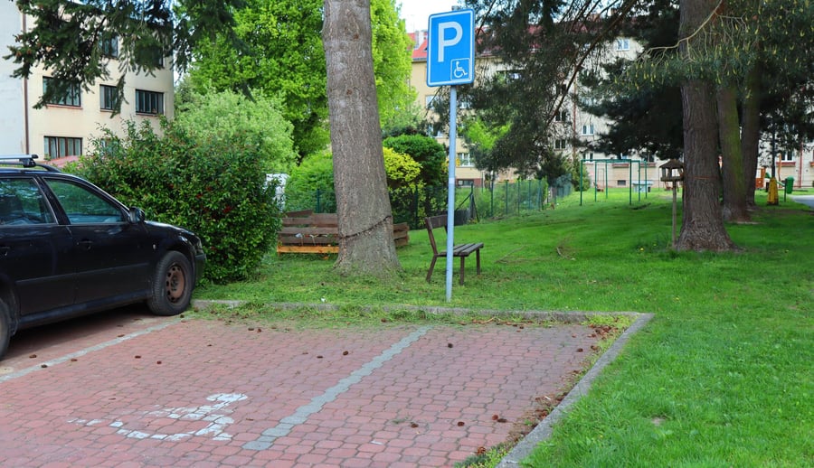 Parkoviště Benešovo náb., Dvůr Králové nad Labem