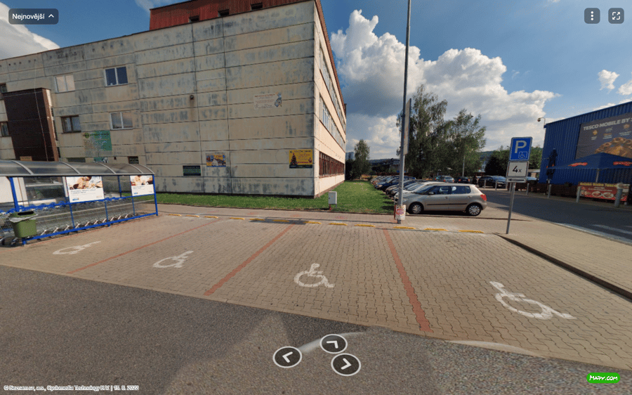 Parkoviště Alešova ul., Dvůr Králové nad Labem