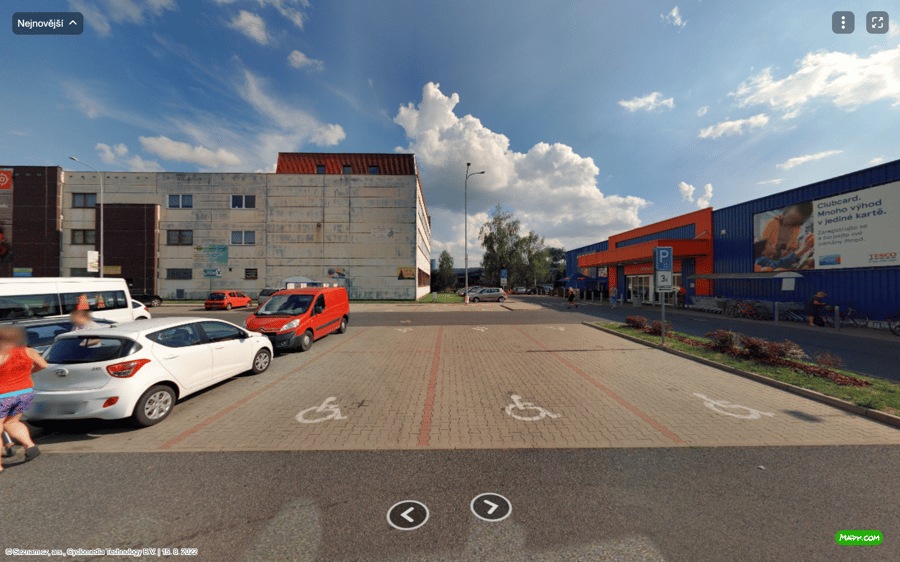 Parkoviště Alešova ul., Dvůr Králové nad Labem