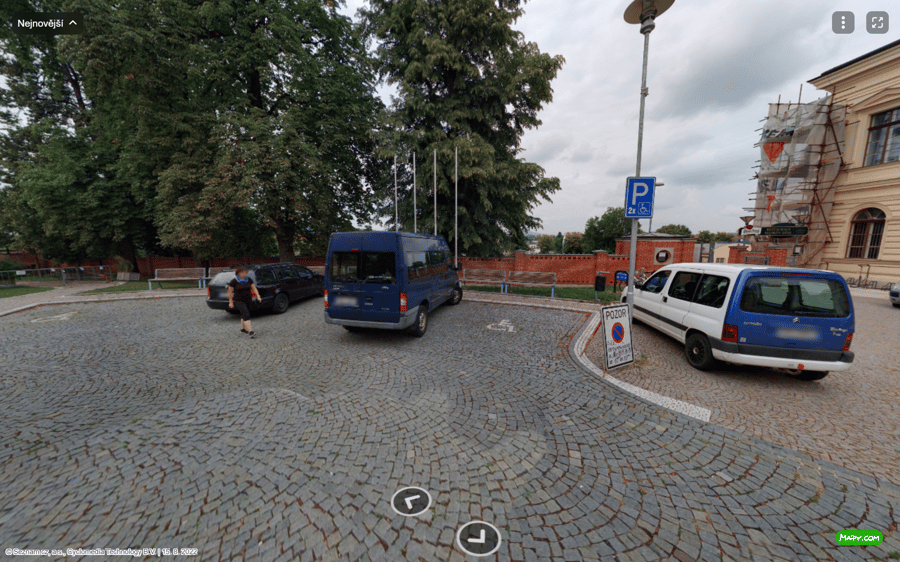 Parkoviště nám. V. Hanky, Dvůr Králové nad Labem