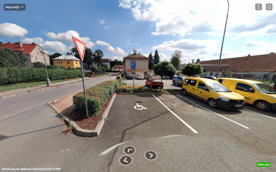 Parkoviště Československé armády 351, Broumov