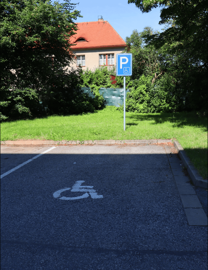 Parkoviště ul. Na Pláni, Broumov