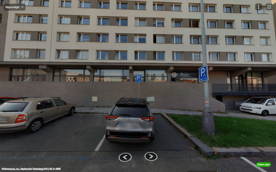 Parkoviště Roháčova ul., Praha 3 – Žižkov