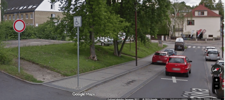 Parkoviště ul. Karla Tájka, Brandýs nad Labem