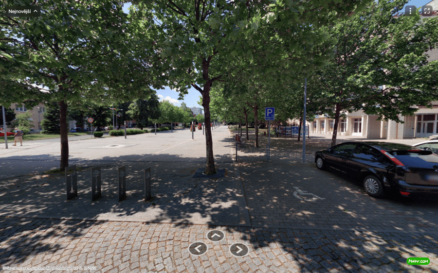 Parkoviště nám. 5. května, Čelákovice