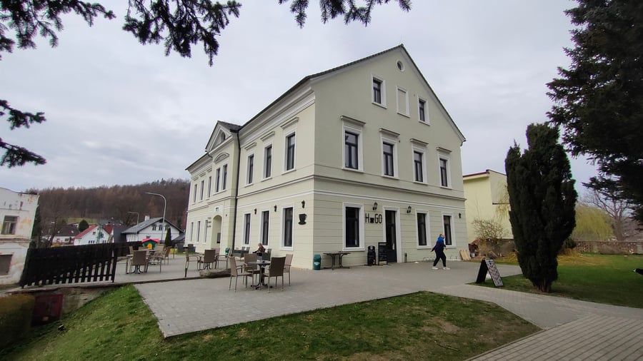 Kavárna Hugo, Hejnice