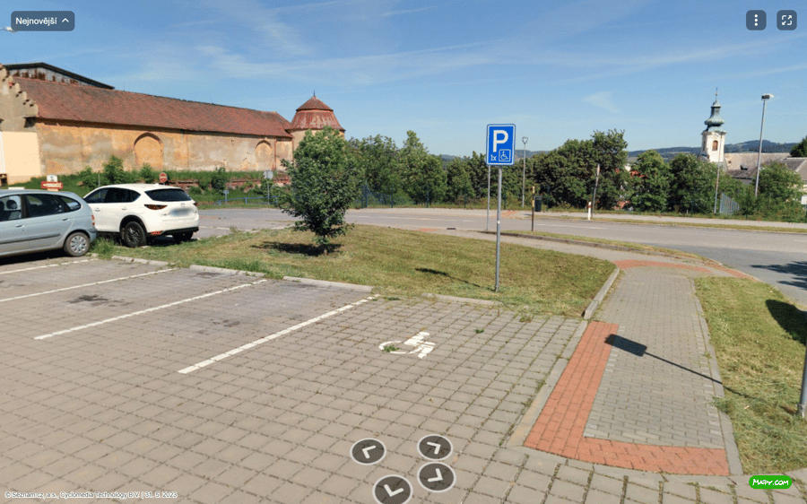 Parkoviště Komenského ul., Letovice