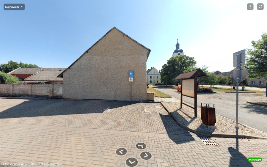 Parkoviště Senice na Hané