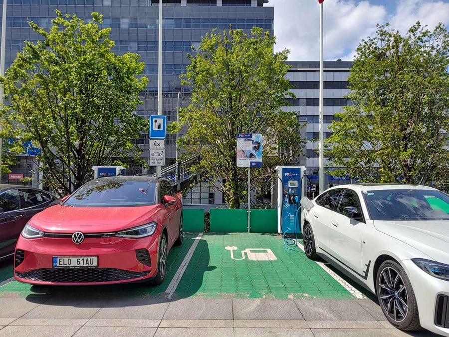 Nabíjecí stanice - Praha 8 Karlín Hotel Hilton Pobřežní