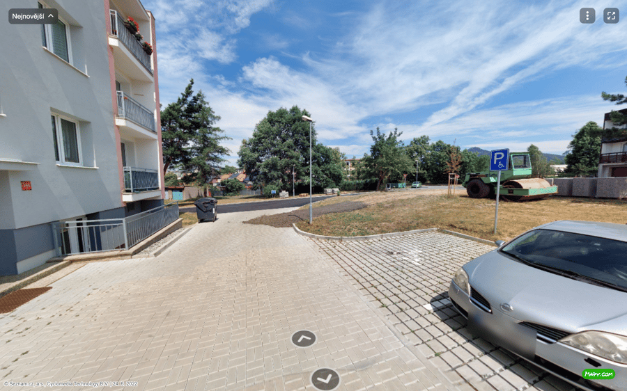 Parkoviště U Nemocnice, Mimoň