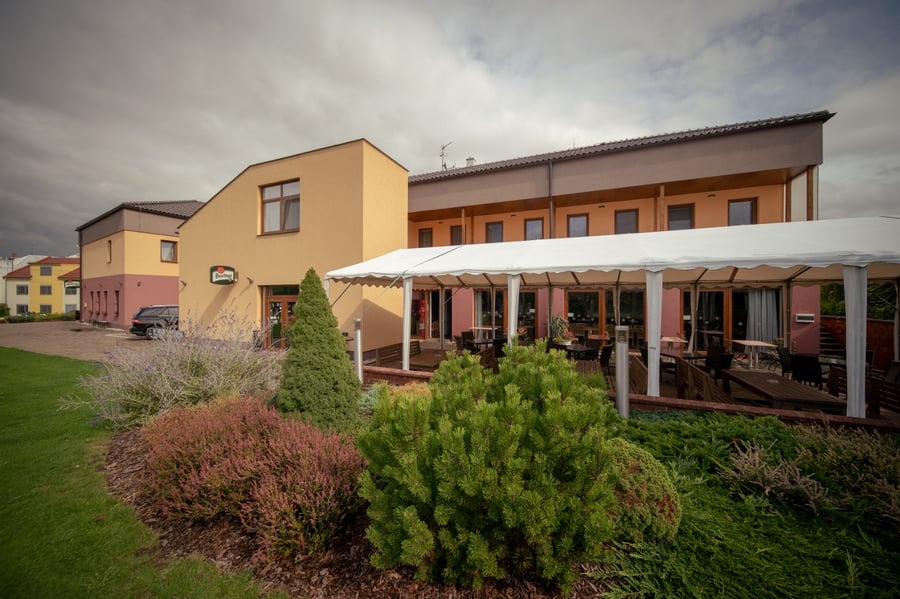 Cukrárna Penzion U Bláhů, Dolany