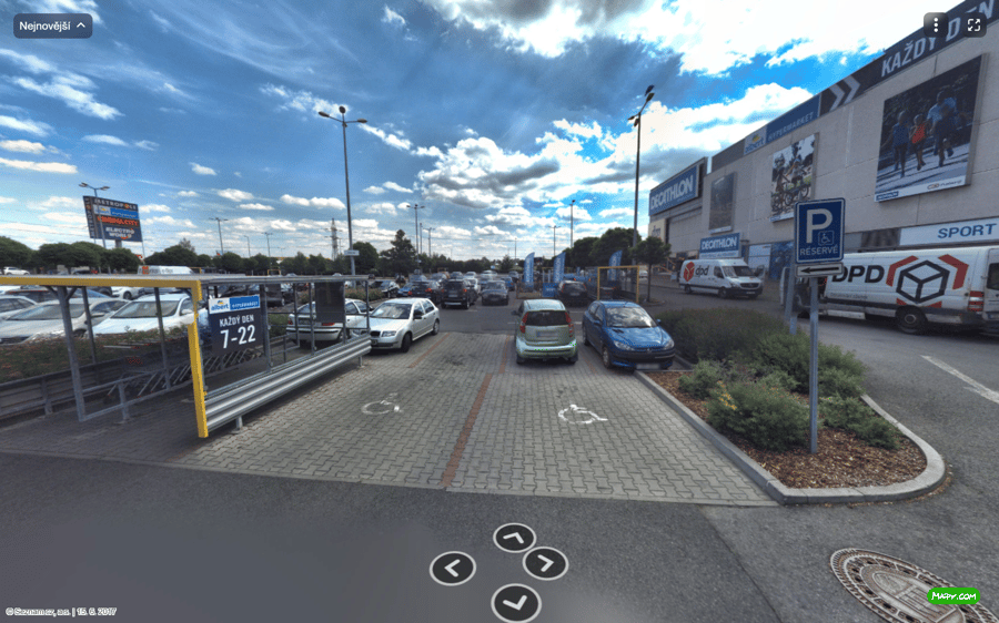 Parkoviště Řevnická ul., Praha-Zličín