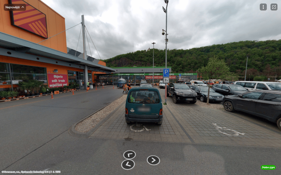 Parkoviště Strakonická ul., Praha