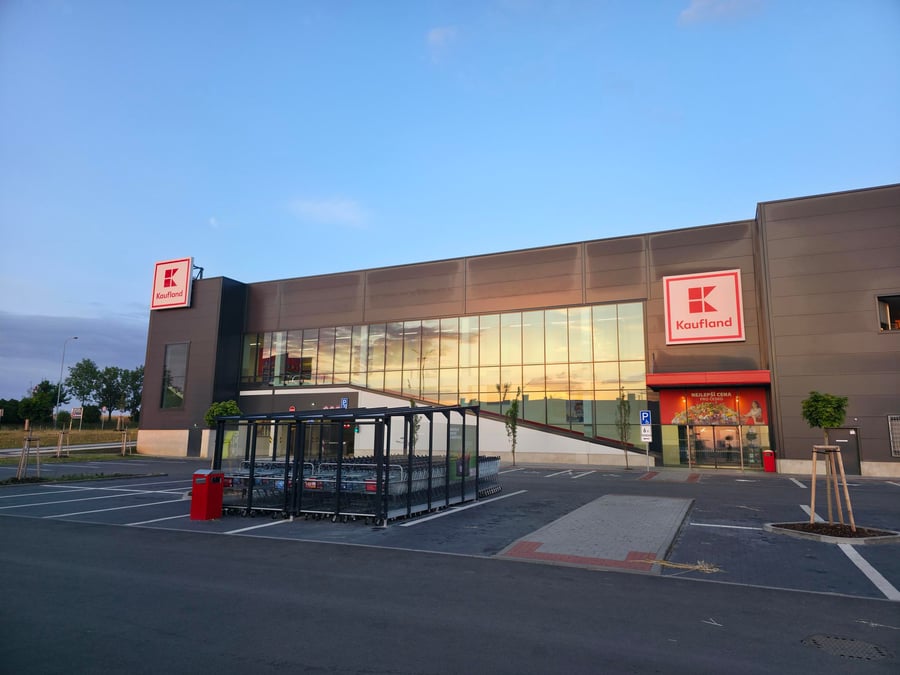 Parkoviště ul. U náhonu, Praha-Slivenec