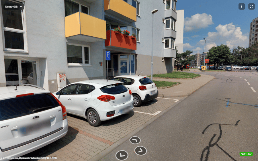 Parkoviště Teyschlova ul., Brno