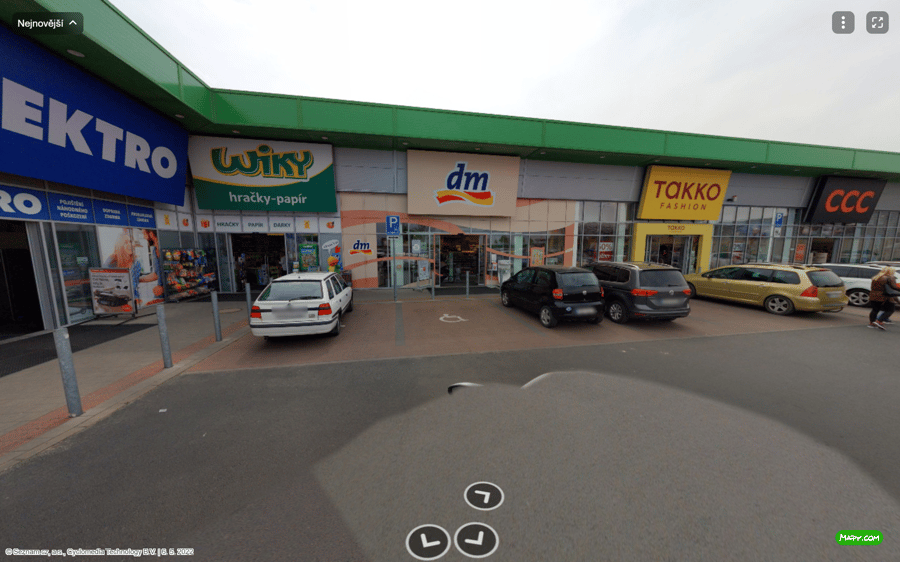 Parkoviště Alej 17. listopadu 2721, Roudnice nad Labem