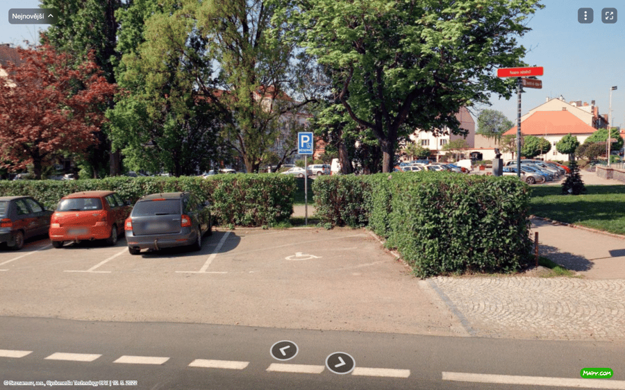 Parkoviště Husovo nám., Lysá nad Labem