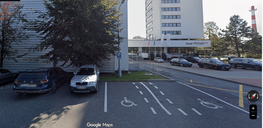 Parkoviště Revoluční ul., Jičín