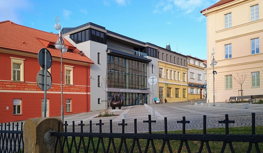 Parkoviště Husovo nám., Rakovník