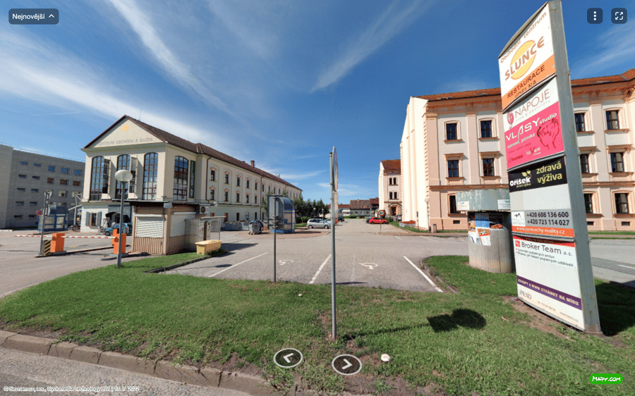 Parkoviště Husovo nám., Tábor