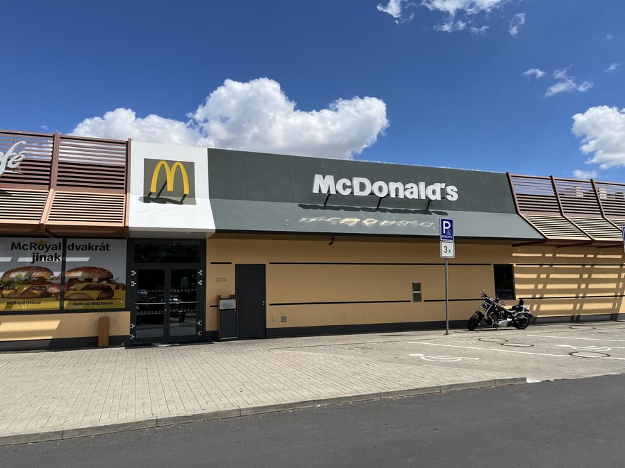 WC McDonald's Most