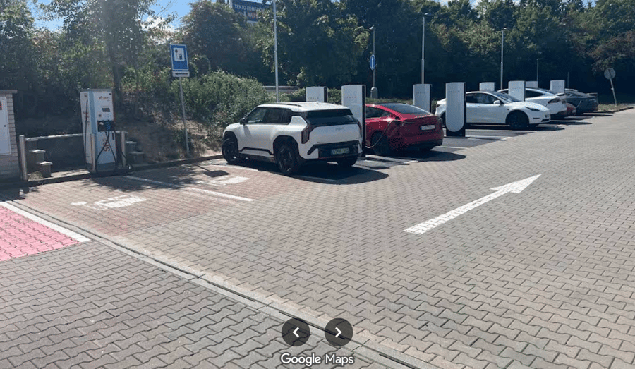 Tesla Supercharger Obchodní ul., Čestlice