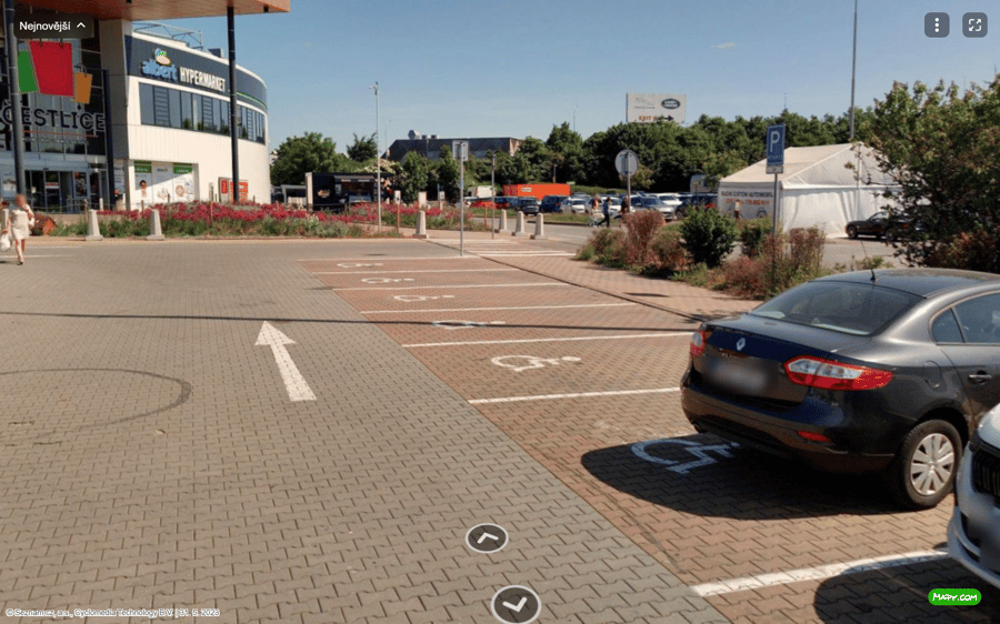 Parkoviště Obchodní ul., Čestlice