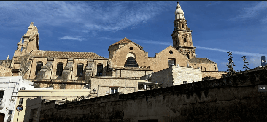 Katedrála Basilica of Maria Santissima della Madia, Monopoli, Itálie