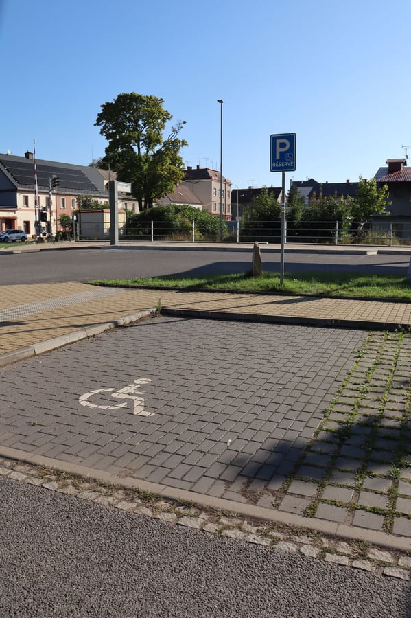 Parkoviště Nádražní ul., Broumov