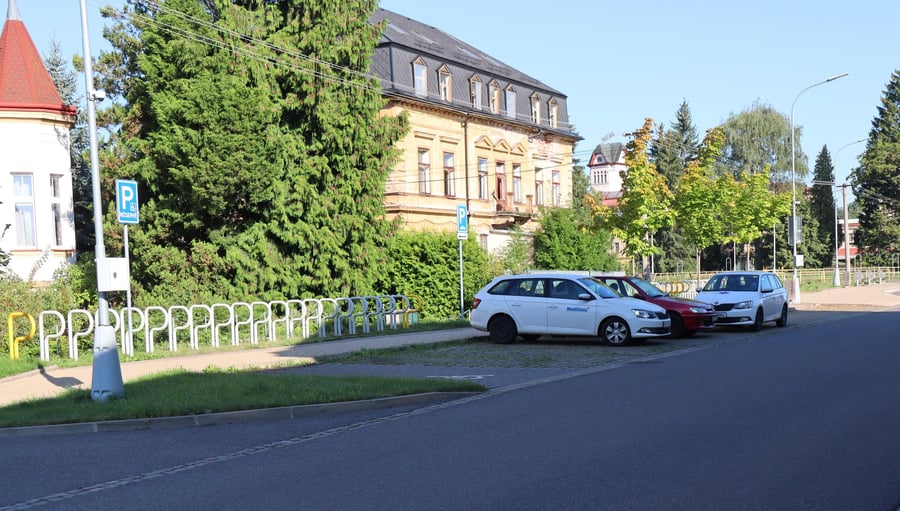 Parkoviště Nádražní ul., Broumov