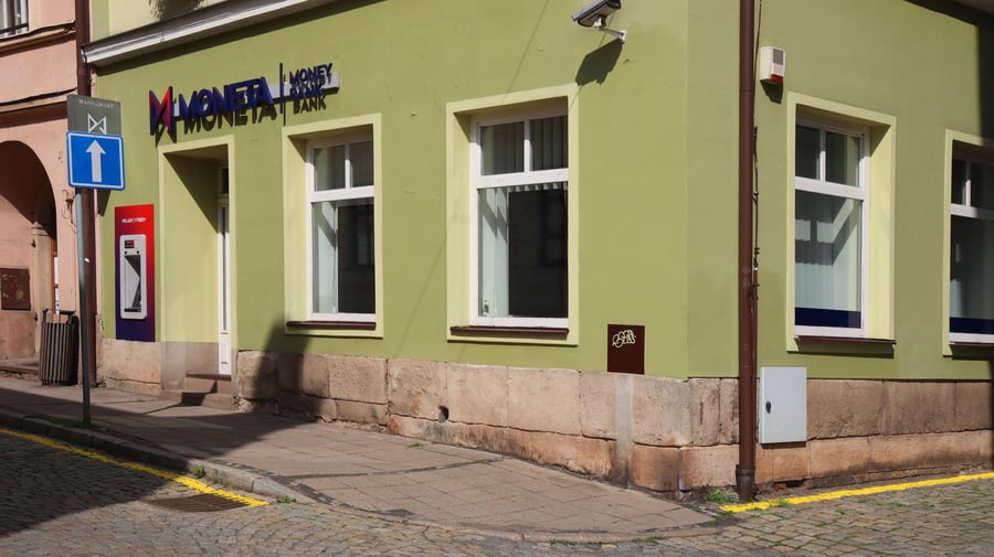 Moneta Money Bank, Generála Svobody, Broumov, banka a bankomat