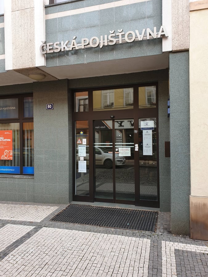 Úřad práce a Česká pojišťovna, Stanislava Opočenského 60, Broumov