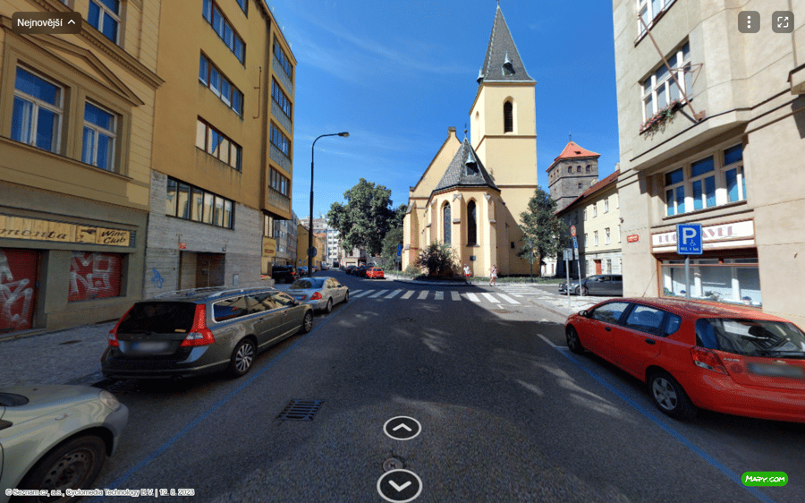 Parkoviště Klimentská ul., Praha 1