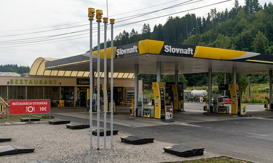 Slovnaft, Ivachnová, Slovensko