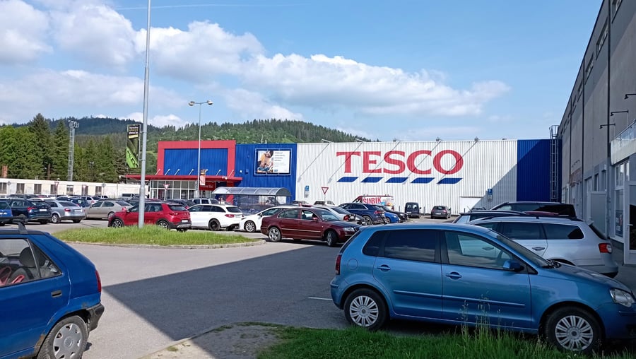Tesco Čadca, Slovensko