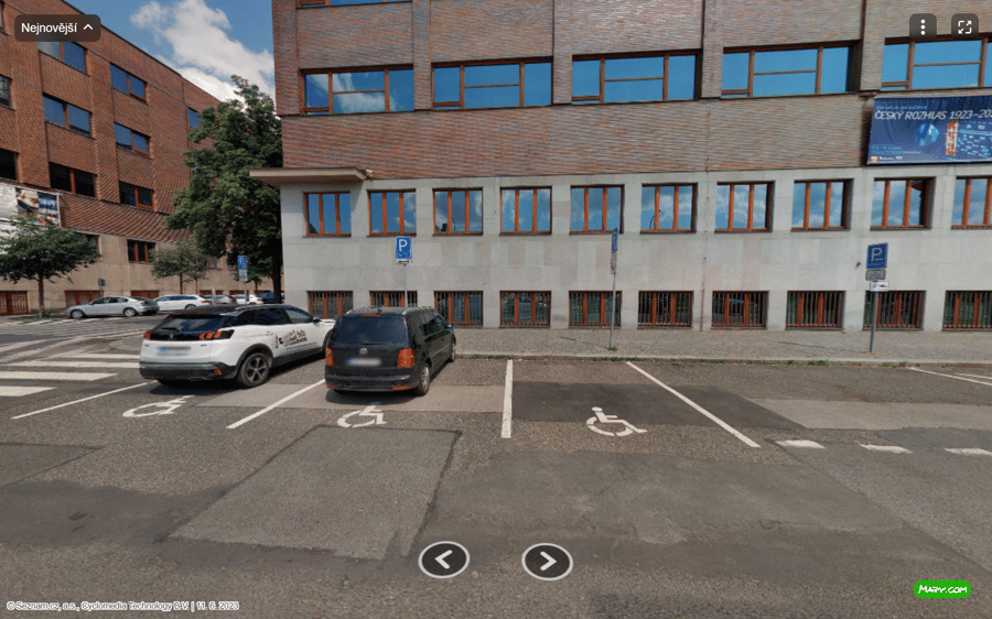 Parkoviště Kostelní ul., Praha 7