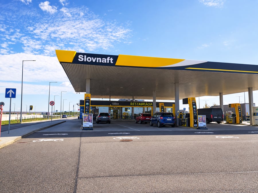 Slovnaft Pohranice, Slovensko
