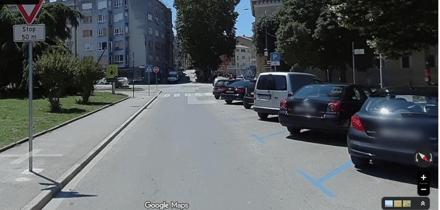Parkoviště Amfiteatarska ul., Pula, Chorvatsko