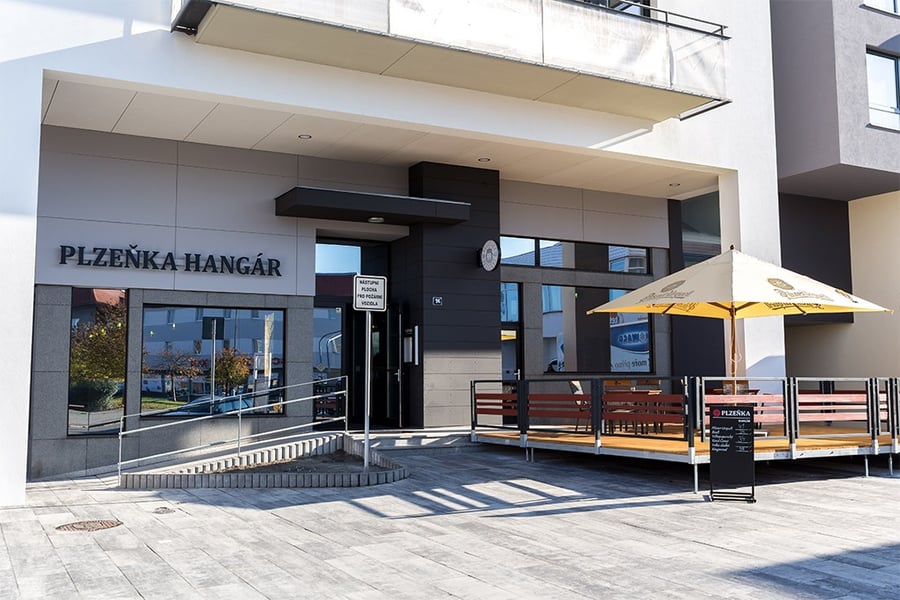 Restaurace Plzeňka Hangár
