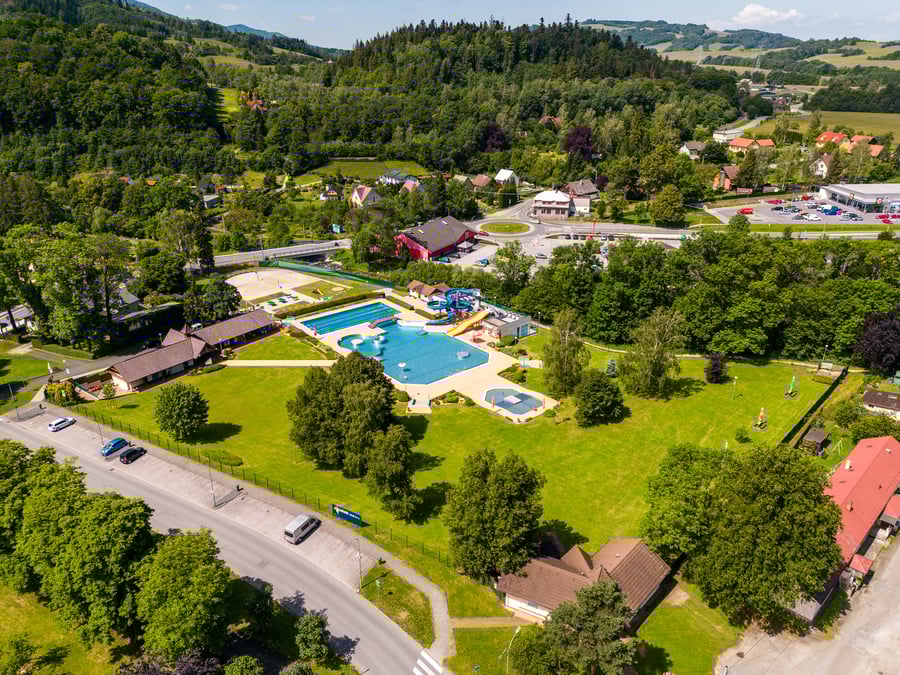 Aquapark Frenštát pod Radhoštěm ꟷ vnitřní bazén