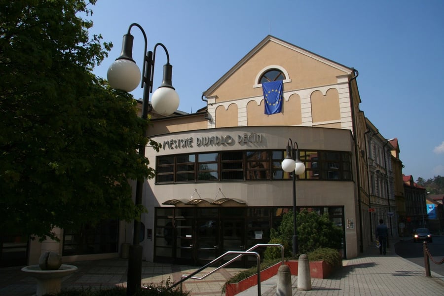 Městské divadlo - Děčín