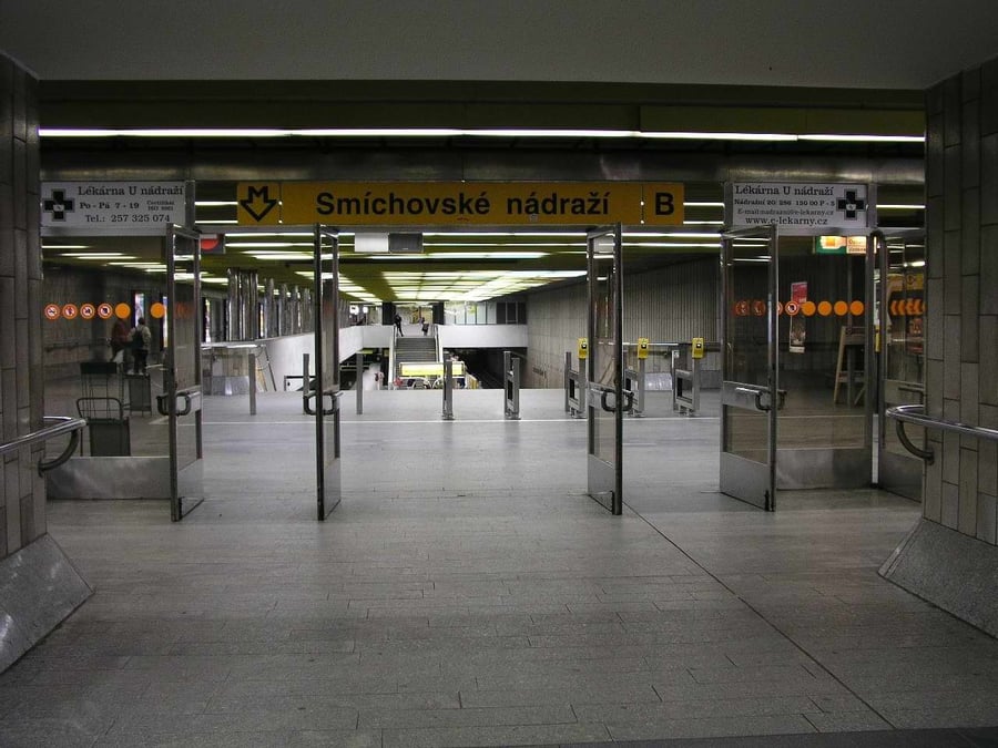 Metro B - Smíchovské nádraží Praha