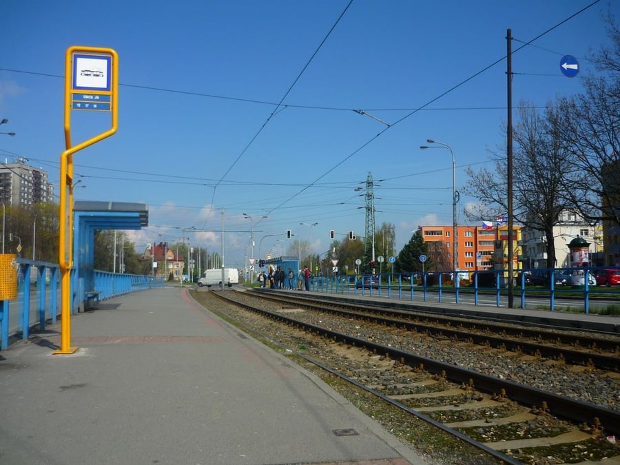 tramvajová zastávka Úmob Jih