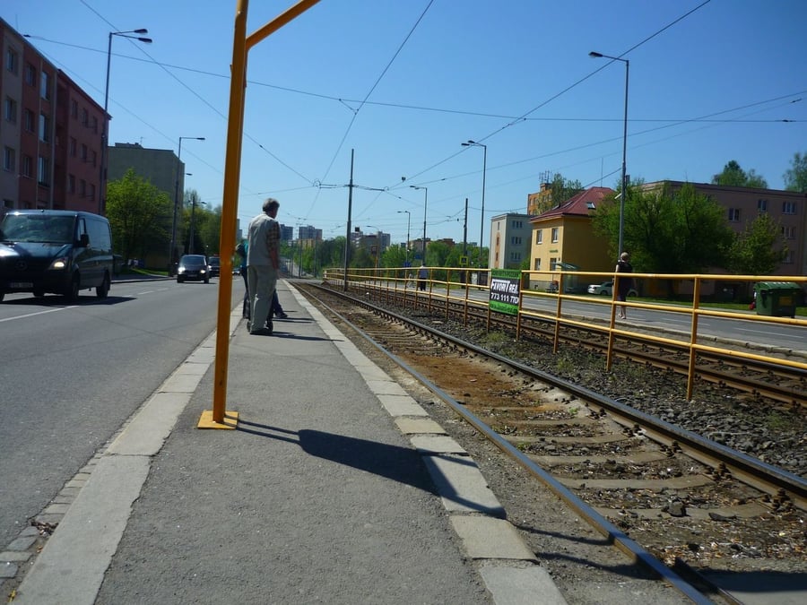 tramvajová zastávka Kino Luna