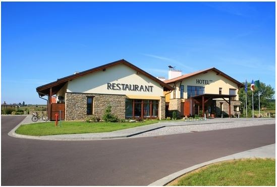 Restaurace Hotel Happy Star Hnanice