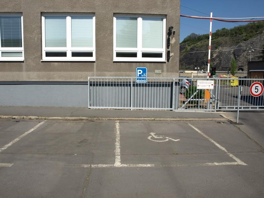 Vyhrazené parkoviště