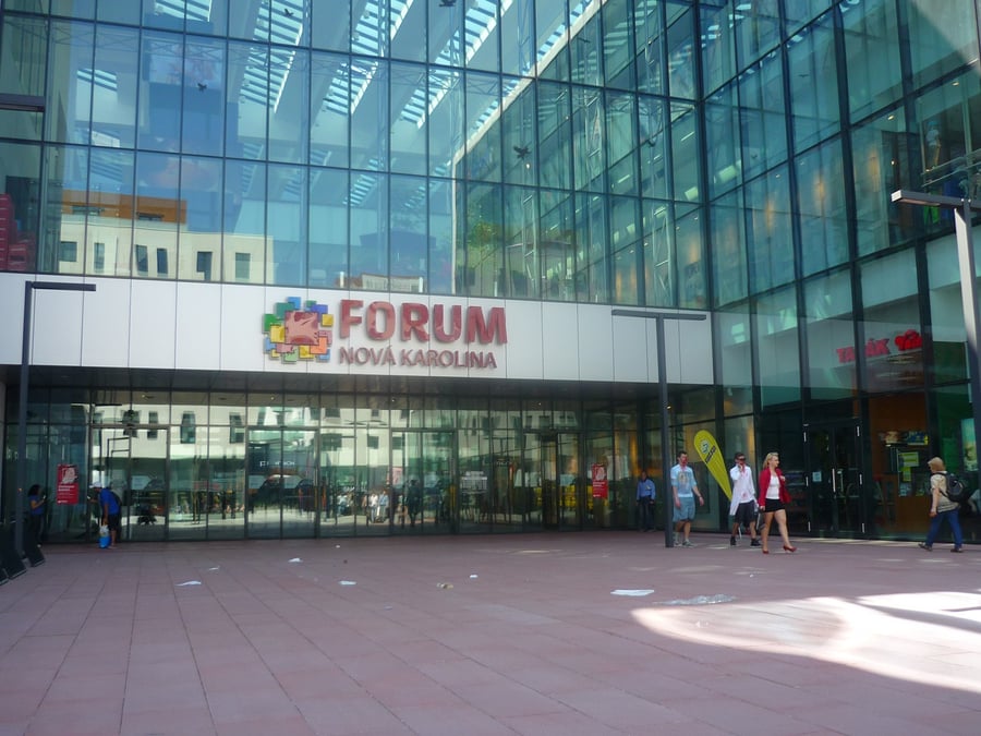 OC Fórum Nová Karolína